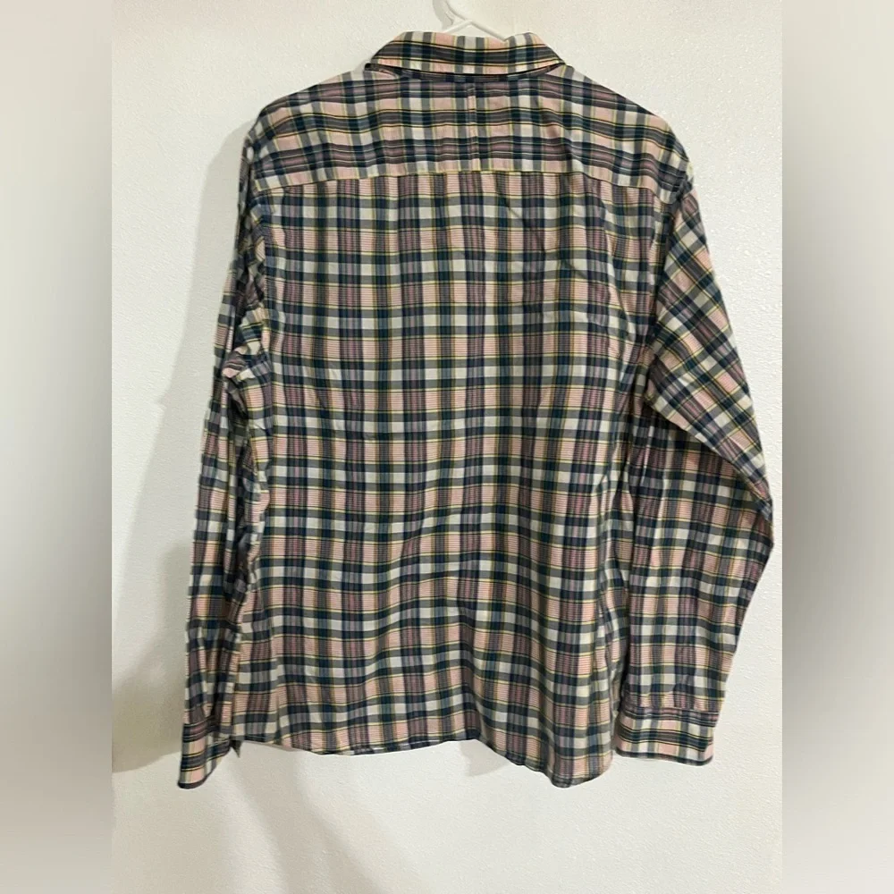 Banana republic button-down shirt, plaid size L untucked slim fit